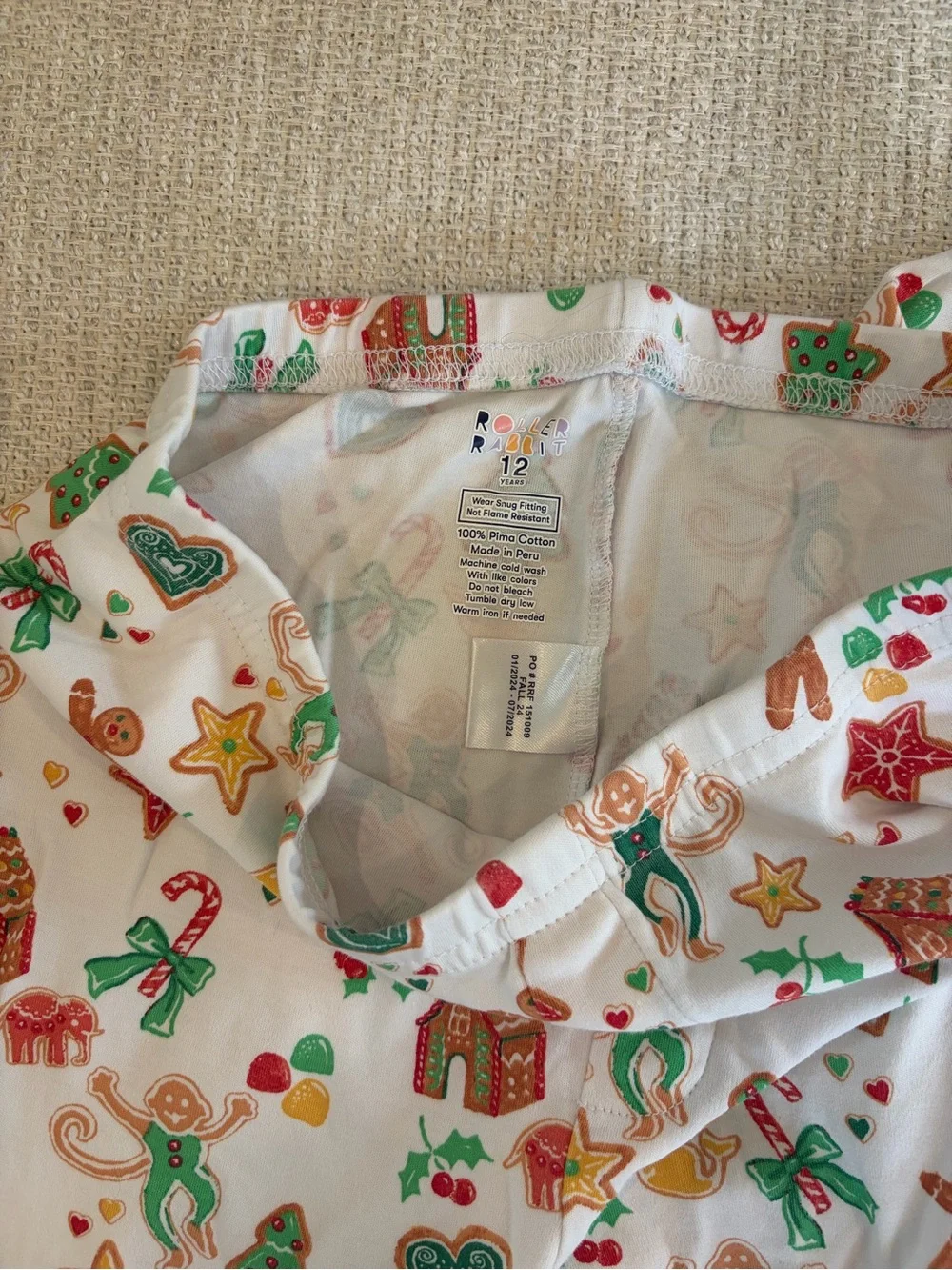 Roller Rabbit Kids 12 Pajama Set - Festive monkey, gingerbread holiday print EUC